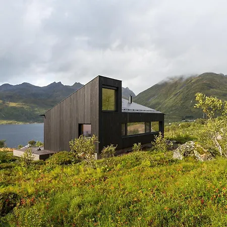 Black Aurora Nook Holiday home Laupstad