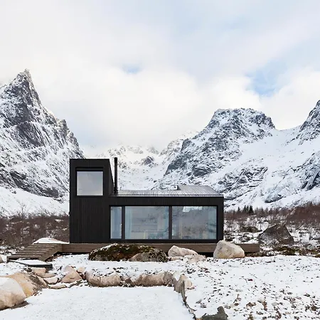 Black Aurora Nook